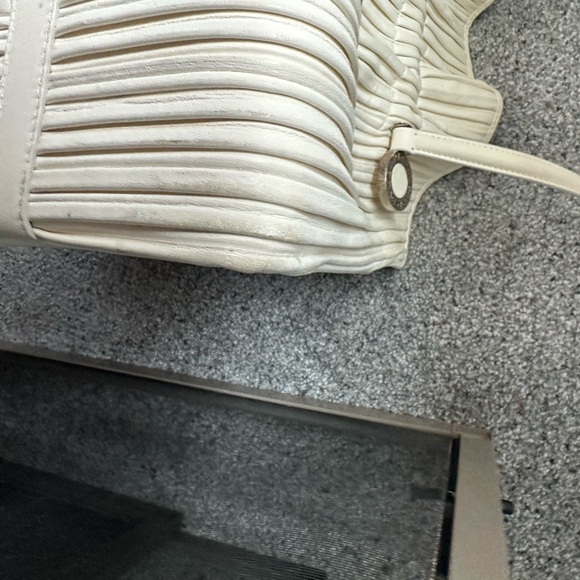 Authentic Bvlgari handbag - gorgeous, soft cream colored, like new. - Picture 7 of 7